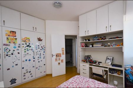 Apartamento à venda com 205m², 3 quartos e 2 vagasQuarto3