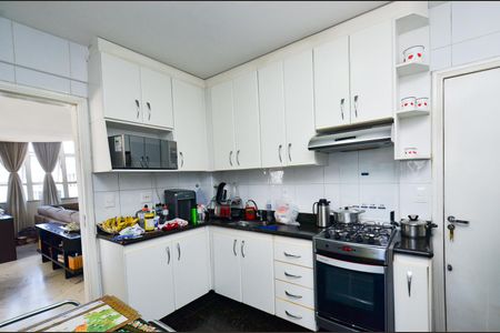 Apartamento à venda com 205m², 3 quartos e 2 vagasCozinha