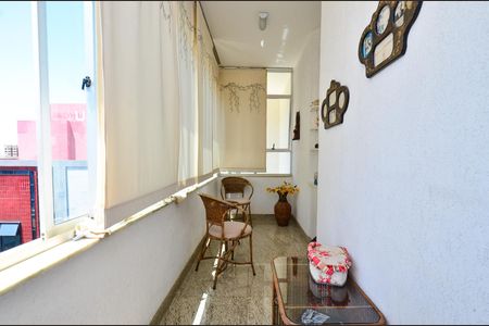 Apartamento à venda com 205m², 3 quartos e 2 vagasSuite/ varanda