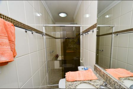 Apartamento à venda com 205m², 3 quartos e 2 vagasBanheiro suite