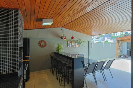 Apartamento para alugar com 150m², 2 quartos e 1 vaga Apartamento para alugar com 150m², 2 quartos e 1 vagaVaranda