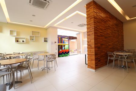 Apartamento à venda com 79m², 2 quartos e 2 vagasÁrea comum - Salão de festas infantil