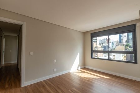 Apartamento à venda com 135m², 4 quartos e 3 vagas Apartamento à venda com 135m², 4 quartos e 3 vagasSuíte 2