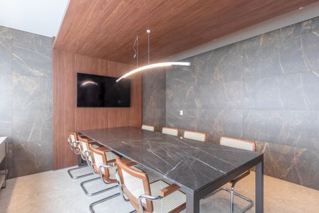 Apartamento à venda com 135m², 4 quartos e 3 vagas Apartamento à venda com 135m², 4 quartos e 3 vagasHome Office