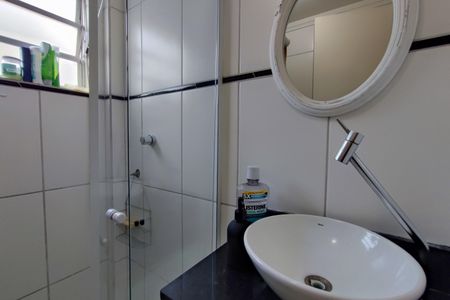 Apartamento à venda com 110m², 2 quartos e 1 vaga Apartamento à venda com 110m², 2 quartos e 1 vagaBanheiro Suíte