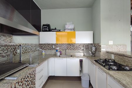 Apartamento à venda com 110m², 2 quartos e 1 vaga Apartamento à venda com 110m², 2 quartos e 1 vagaÁrea gourmet