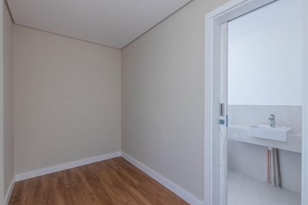 Apartamento à venda com 214m², 4 quartos e 3 vagas Apartamento à venda com 214m², 4 quartos e 3 vagasQuarto 4
