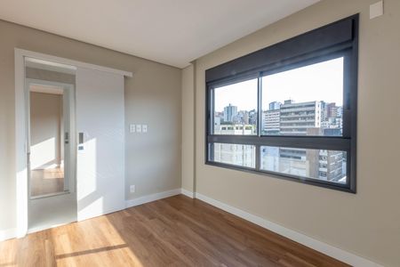 Apartamento à venda com 214m², 4 quartos e 3 vagas Apartamento à venda com 214m², 4 quartos e 3 vagasQuarto 2