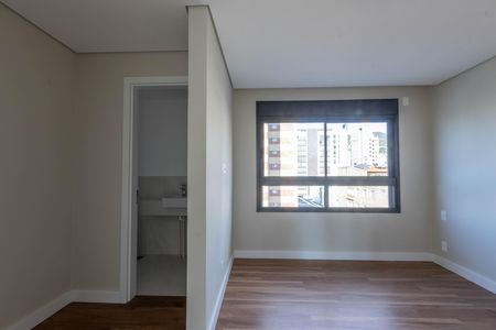 Apartamento à venda com 214m², 4 quartos e 3 vagas Apartamento à venda com 214m², 4 quartos e 3 vagasQuarto 1