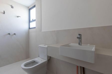 Apartamento à venda com 214m², 4 quartos e 3 vagas Apartamento à venda com 214m², 4 quartos e 3 vagasBanheiro