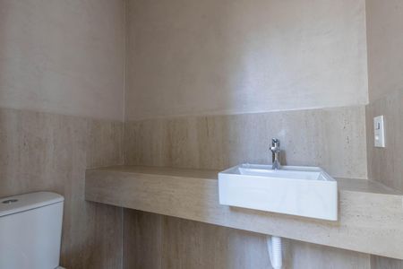 Apartamento à venda com 214m², 4 quartos e 3 vagas Apartamento à venda com 214m², 4 quartos e 3 vagasLavabo