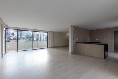 Sala de apartamento à venda com 4 quartos, 214m² em Sion, Belo Horizonte