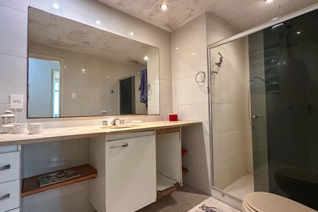 Apartamento à venda com 70m², 3 quartos e sem vagaBanheiro Social