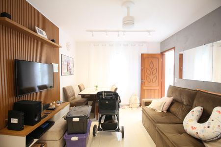 Casa de condomínio à venda com 84m², 2 quartos e 2 vagasSala