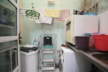 Casa de condomínio à venda com 84m², 2 quartos e 2 vagasÁrea de Serviço