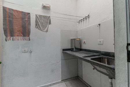 Casa de condomínio para alugar com 84m², 2 quartos e 2 vagas Casa de condomínio para alugar com 84m², 2 quartos e 2 vagasÁrea de Serviço