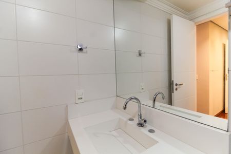 Apartamento à venda com 134m², 3 quartos e 1 vagaBanheiro Suíte 3