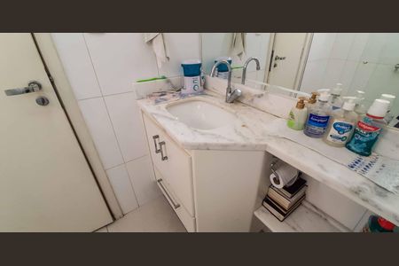 Apartamento à venda com 110m², 3 quartos e 1 vagaBanheiro da Suíte