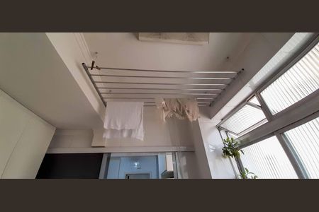 Apartamento à venda com 110m², 3 quartos e 1 vagaÁrea de Serviço