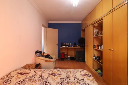 Casa à venda com 233m², 5 quartos e 2 vagas Casa à venda com 233m², 5 quartos e 2 vagasQuarto 2