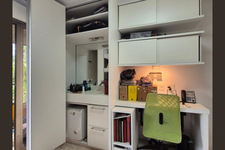 Apartamento à venda com 225m², 4 quartos e 3 vagas Apartamento à venda com 225m², 4 quartos e 3 vagasQuarto 2