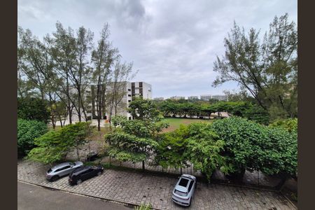 Apartamento à venda com 225m², 4 quartos e 3 vagas Apartamento à venda com 225m², 4 quartos e 3 vagasVista da Varanda