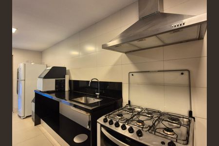 Apartamento à venda com 225m², 4 quartos e 3 vagas Apartamento à venda com 225m², 4 quartos e 3 vagasÁrea comum