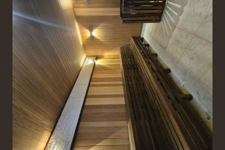 Apartamento à venda com 225m², 4 quartos e 3 vagas Apartamento à venda com 225m², 4 quartos e 3 vagasÁrea comum