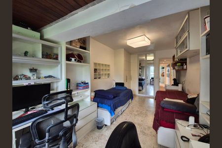 Apartamento à venda com 225m², 4 quartos e 3 vagas Apartamento à venda com 225m², 4 quartos e 3 vagasQuarto 1