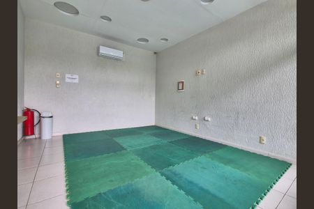 Apartamento à venda com 225m², 4 quartos e 3 vagas Apartamento à venda com 225m², 4 quartos e 3 vagasÁrea comum