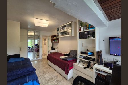 Apartamento à venda com 225m², 4 quartos e 3 vagas Apartamento à venda com 225m², 4 quartos e 3 vagasQuarto 1