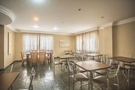 Apartamento para alugar com 65m², 2 quartos e 1 vaga Apartamento para alugar com 65m², 2 quartos e 1 vagaÁrea comum - Salão de festas