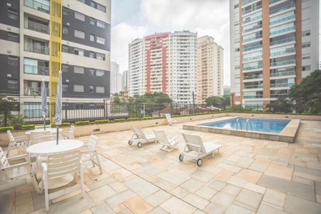 Apartamento para alugar com 65m², 2 quartos e 1 vaga Apartamento para alugar com 65m², 2 quartos e 1 vagaÁrea comum - Piscina