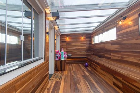 Casa de condomínio para alugar com 180m², 2 quartos e 4 vagas Casa de condomínio para alugar com 180m², 2 quartos e 4 vagasVaranda