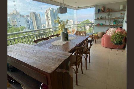 Apartamento à venda com 122m², 3 quartos e 2 vagas