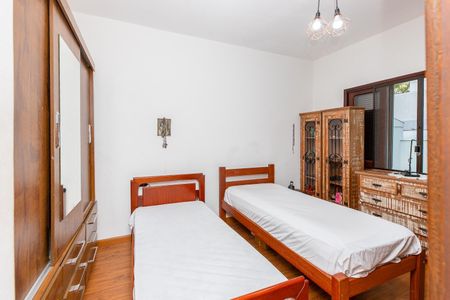 Casa para alugar com 110m², 2 quartos e 2 vagasQuarto 2