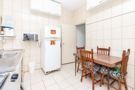 Casa para alugar com 110m², 2 quartos e 2 vagasCozinha