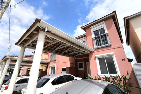 Casa de condomínio para alugar com 118m², 3 quartos e 2 vagasFachada