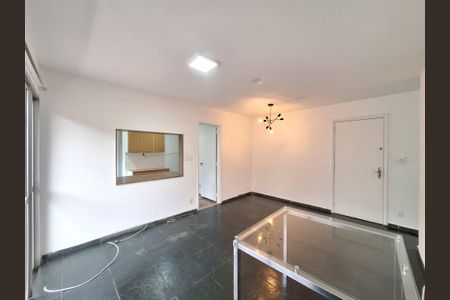 Apartamento à venda com 75m², 2 quartos e 1 vagaSala