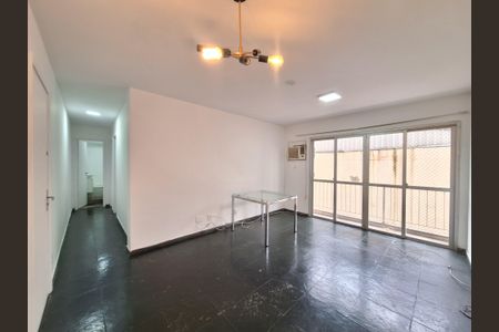 Apartamento à venda com 75m², 2 quartos e 1 vagaSala