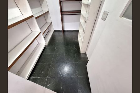 Apartamento à venda com 75m², 2 quartos e 1 vagaQuarto de serviço