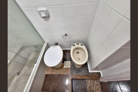 Apartamento à venda com 75m², 2 quartos e 1 vagaBanheiro