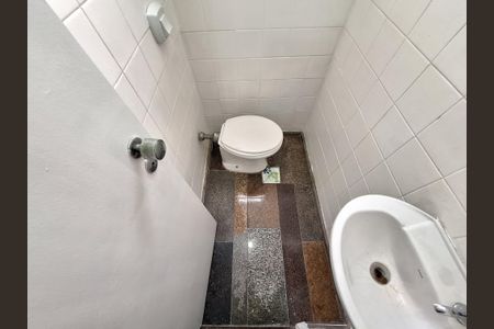 Apartamento à venda com 75m², 2 quartos e 1 vagaBanheiro de serviço