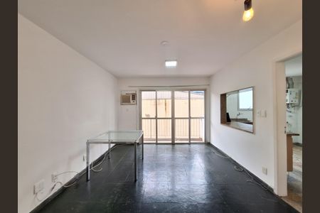 Apartamento à venda com 75m², 2 quartos e 1 vagaSala