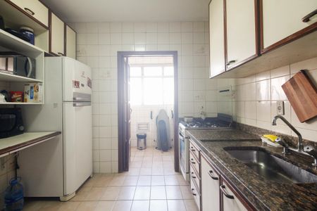 Apartamento à venda com 73m², 2 quartos e 2 vagas Apartamento à venda com 73m², 2 quartos e 2 vagasCozinha