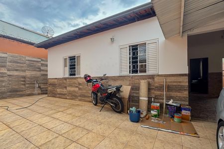 Casa à venda com 210m², 4 quartos e 4 vagasÁrea externa