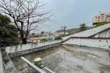 Casa à venda com 400m², 3 quartos e 2 vagasVaranda