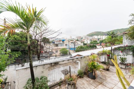 Casa à venda com 400m², 3 quartos e 2 vagasQuintal