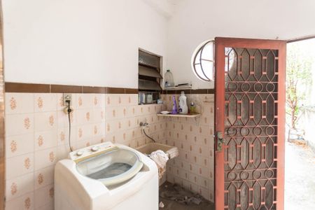 Casa à venda com 400m², 3 quartos e 2 vagasLavanderia