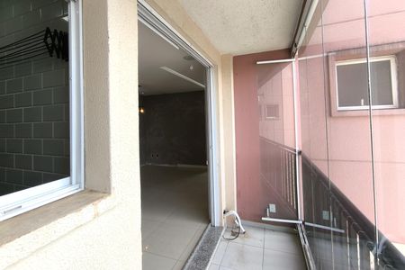 Apartamento para alugar com 77m², 2 quartos e 2 vagasSala